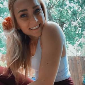 Meet your Posher, Vanessa